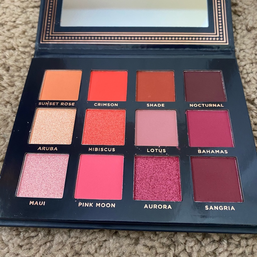 Brand new eye pallet